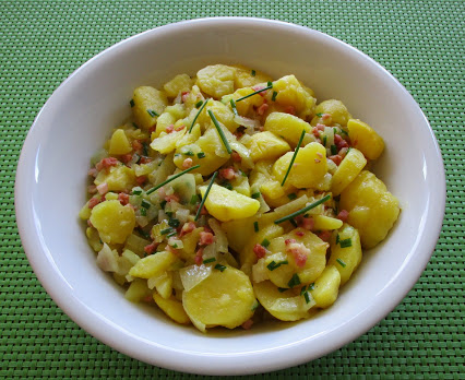 Kartoffelsalat mit Speck © Monika Cartwright
