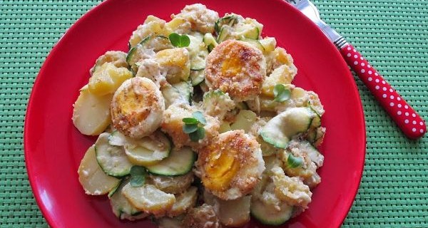 Kartoffelauflauf mit Zucchini und Eiern © Monika Cartwright