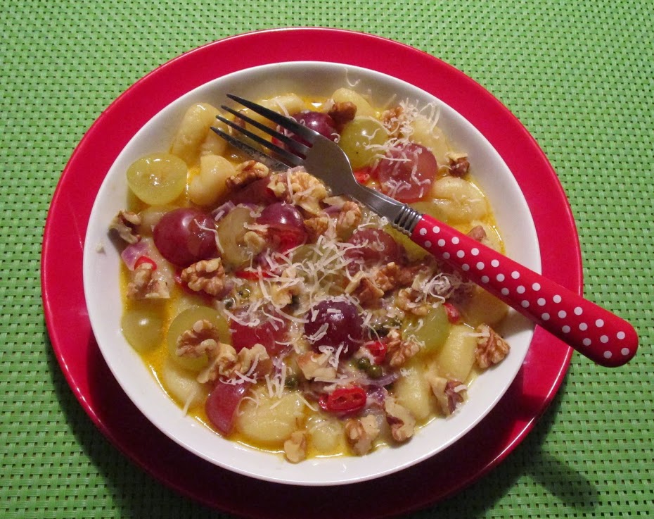 Gnocchi mit Gorgonzola-Soße und Weintrauben
