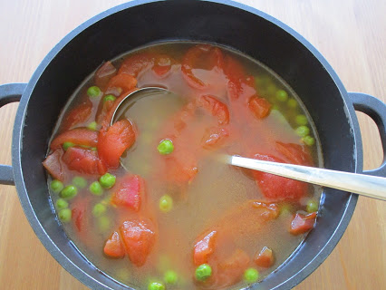 Beef soup with tomatoes