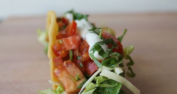 Tacos mit Hähnchen & Tomatensalsa